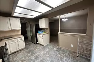 129 Carmel Woods Dr, Ellisville, MO 63021 - Photo 8