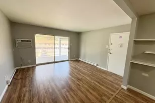 7604 Hazelcrest Dr, Hazelwood, MO 63042 - Photo 2
