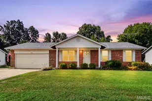 146 Hickory Dr, Troy, MO 63379 - Photo 1