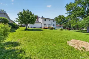 249 Aspen Trail Dr, Ballwin, MO 63011 - Photo 32