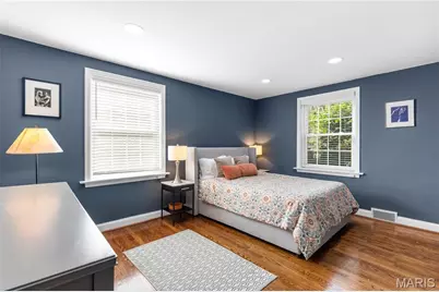 7910 Lafon Place, University City, MO 63130 - Photo 12