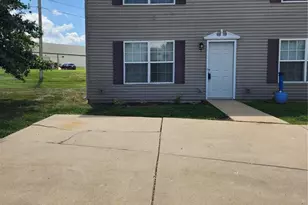 1055 Arlington Way, Warrenton, MO 63383 - Photo 1