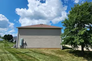 1055 Arlington Way, Warrenton, MO 63383 - Photo 2