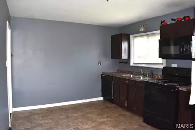302 Barthel Avenue, Saint Charles, MO 63301 - Photo 8