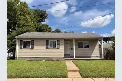 302 Barthel Avenue, Saint Charles, MO 63301 - Photo 1