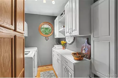 5639 Cliff Cave Crossing Drive, Saint Louis, MO 63129 - Photo 14