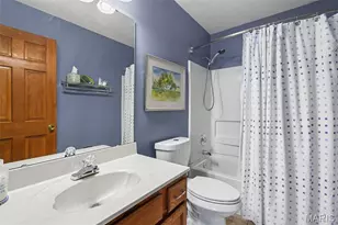 5639 Cliff Cave Crossing Dr, Saint Louis, MO 63129 - Photo 24