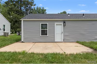 9825 Dennis Drive, Saint Louis, MO 63136 - Photo 16
