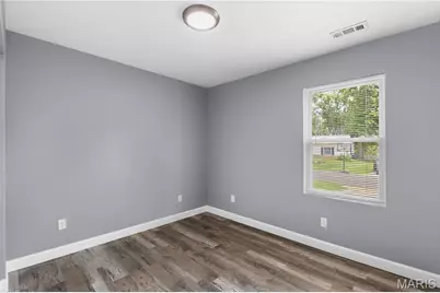 9825 Dennis Drive, Saint Louis, MO 63136 - Photo 12