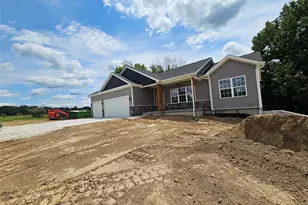 210 Hawkins Ridge Ct, Troy, MO 63379 - Photo 2