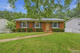 127 Linnview Dr, Saint Louis, MO 63129 - Photo 2