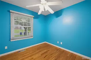 127 Linnview Dr, Saint Louis, MO 63129 - Photo 12