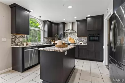 1016 Lafayette Place, Lake Saint Louis, MO 63367 - Photo 8