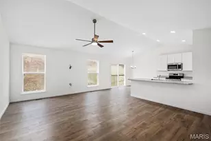 6722 Raymond Ave, Pagedale, MO 63133 - Photo 2