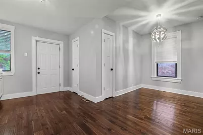 4629 Washington Avenue, Saint Louis, MO 63108 - Photo 10