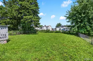 5630 Gatesworth Ave, Jennings, MO 63136 - Photo 6
