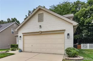 548 Springhurst Pkwy, O'Fallon, MO 63368 - Photo 4