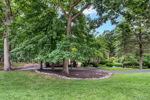 436 Shadowridge Ct, Ballwin, MO 63011 - Photo 4