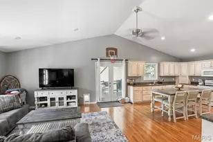 251 Farris Rd, Bourbon, MO 65441 - Photo 8