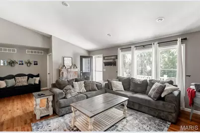 251 Farris Road, Bourbon, MO 65441 - Photo 6