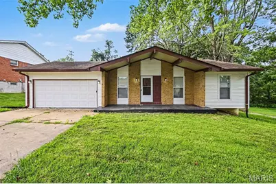 6692 Lesli Mari Court, Florissant, MO 63033 - Photo 1