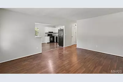 3110 Sabrina Lane, Florissant, MO 63031 - Photo 4
