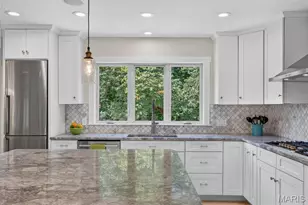 12237 Ladue Rd, Creve Coeur, MO 63141 - Photo 10