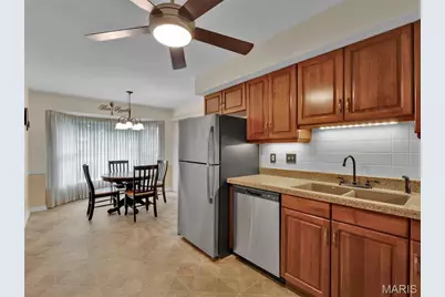 208 Ambridge Court #206, Chesterfield, MO 63017 - Photo 12