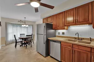 208 Ambridge Ct, Chesterfield, MO 63017 - Photo 12