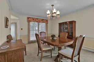 208 Ambridge Ct, Chesterfield, MO 63017 - Photo 8