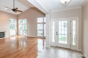 105 River Breeze Way, Saint Louis, MO 63129 - Photo 4