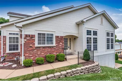 105 River Breeze Way, Saint Louis, MO 63129 - Photo 2