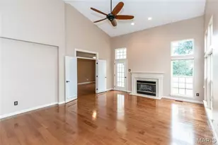 105 River Breeze Way, Saint Louis, MO 63129 - Photo 6