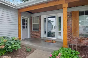 2 Shadowood Ct, Saint Peters, MO 63376 - Photo 2