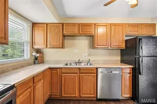 10205 Gourock Dr, Saint Louis, MO 63137 - Photo 10