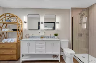 18 Spoede Hills Dr, Saint Louis, MO 63141 - Photo 16