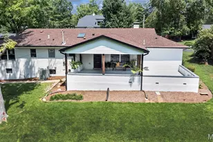 18 Spoede Hills Dr, Saint Louis, MO 63141 - Photo 38