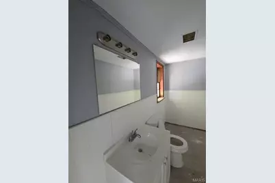 2721 Old Hanley Road, Saint Louis, MO 63114 - Photo 14