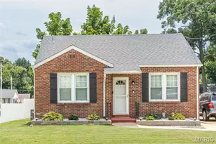 524 E 7th St, Washington, MO 63090 - Photo 1
