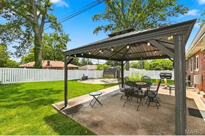 9944 Knollshire Drive, Saint Louis, MO 63123 - Photo 28