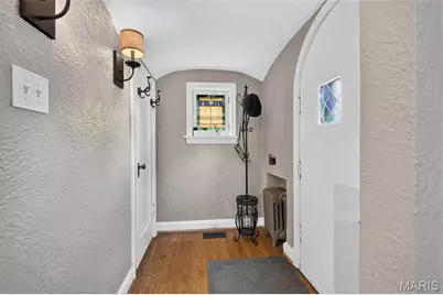 5204 Lindenwood Avenue, Saint Louis, MO 63109 - Photo 10