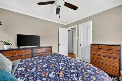 5204 Lindenwood Avenue, Saint Louis, MO 63109 - Photo 38