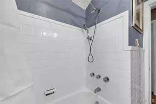 5204 Lindenwood Ave, Saint Louis, MO 63109 - Photo 30