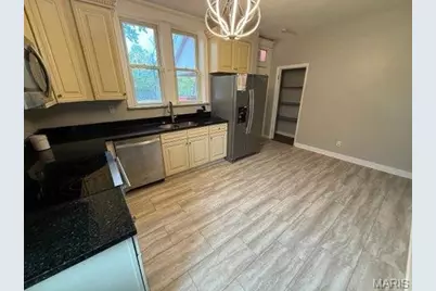 8645 Natural Bridge Road, Bel-Ridge, MO 63121 - Photo 6