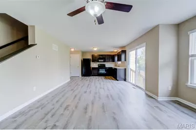 1844 Sterling Oaks Drive, Saint Peters, MO 63376 - Photo 4