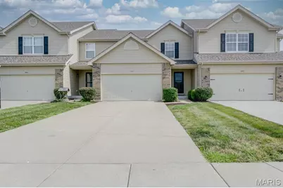 1844 Sterling Oaks Drive, Saint Peters, MO 63376 - Photo 1