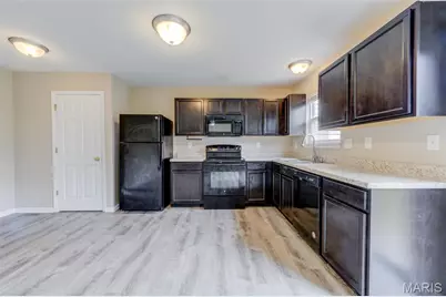 1844 Sterling Oaks Drive, Saint Peters, MO 63376 - Photo 8