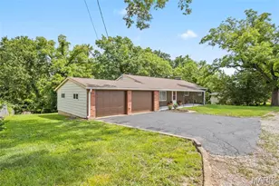 317 Vasel Dr, Fenton, MO 63026 - Photo 2
