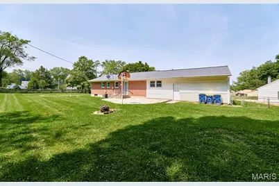 10900 Saint Boniface Lane, Saint Ann, MO 63074 - Photo 26
