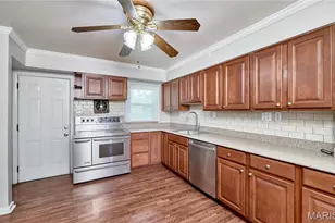 10900 St Boniface Ln, Saint Ann, MO 63074 - Photo 10